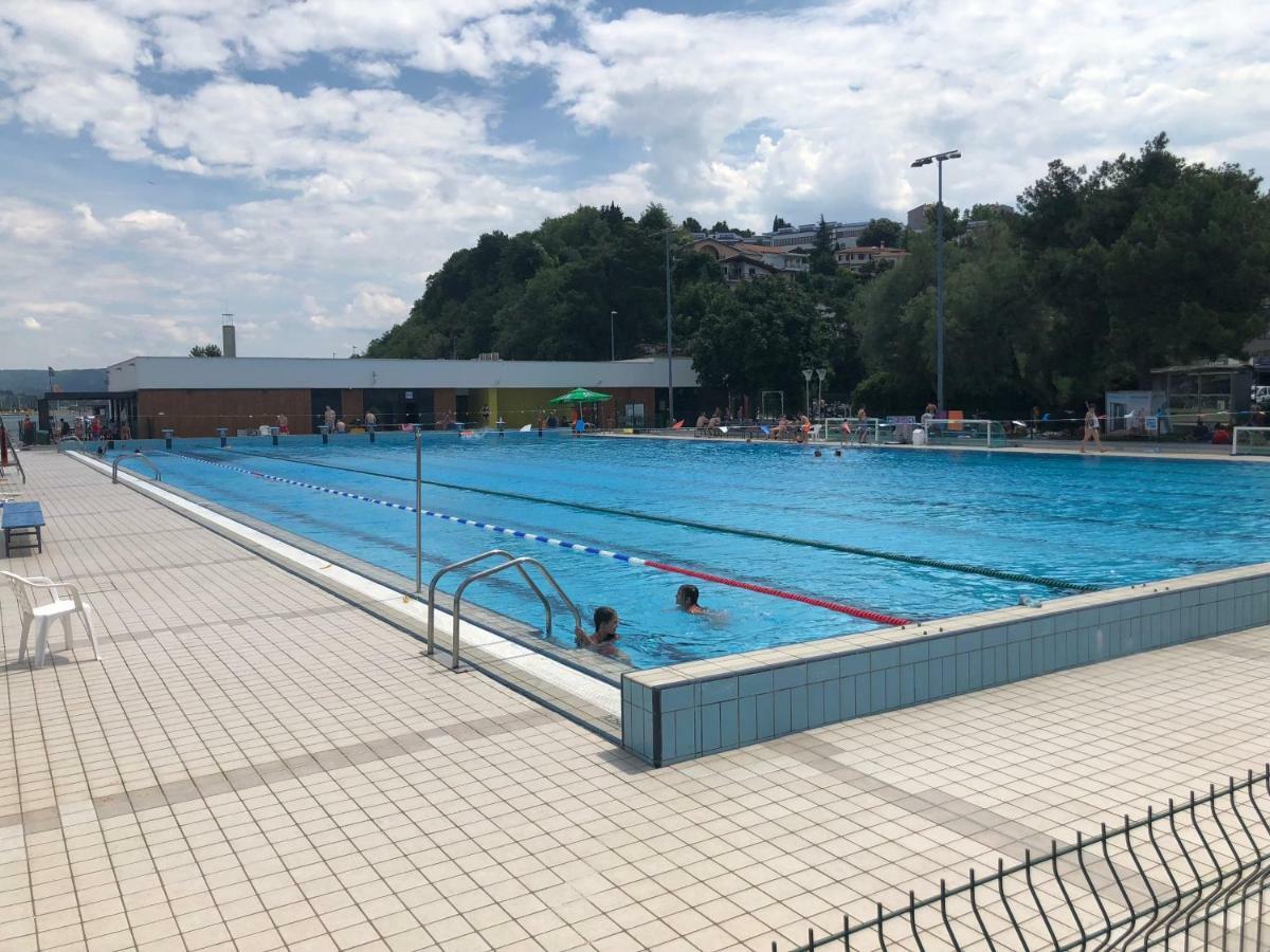 コペルApartmajsko Naselje Zusternaアパートメント エクステリア 写真