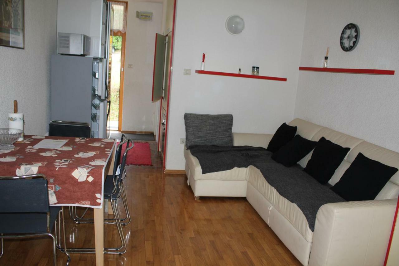 コペルApartmajsko Naselje Zusternaアパートメント エクステリア 写真